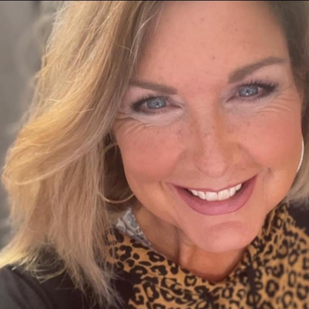 Meet your Posher, Gena